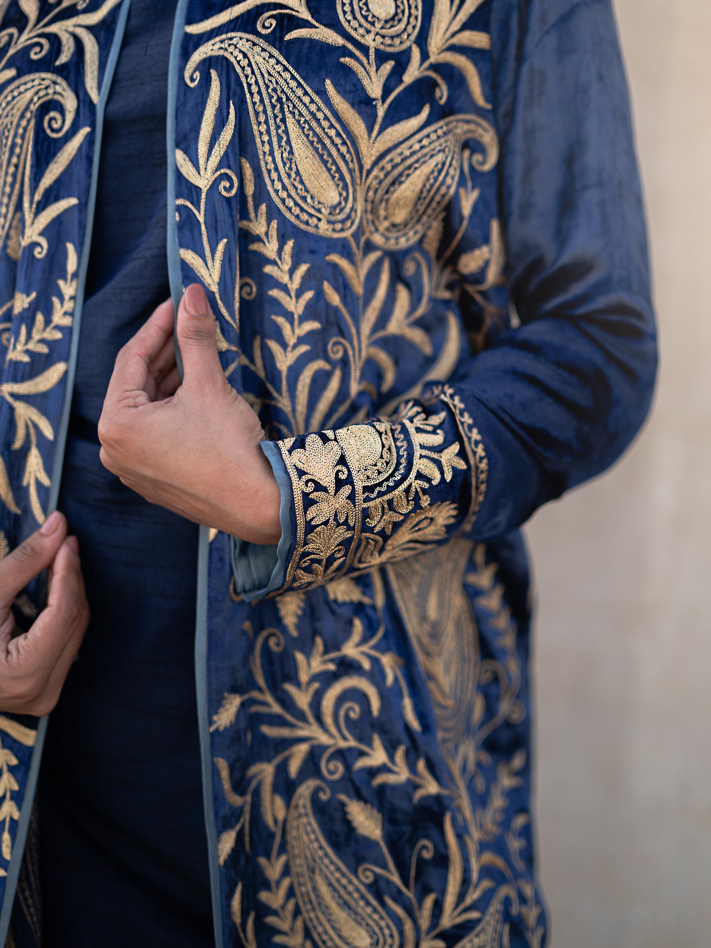 Zoon Blue Long Cape Set