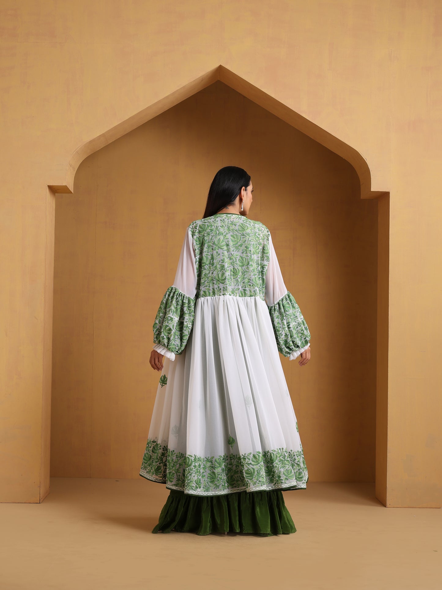 Sehar Green & White Abaya