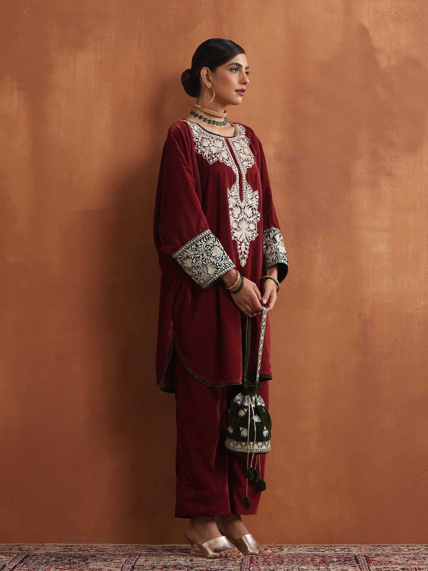 Nishat Rust Velvet Pheran Set