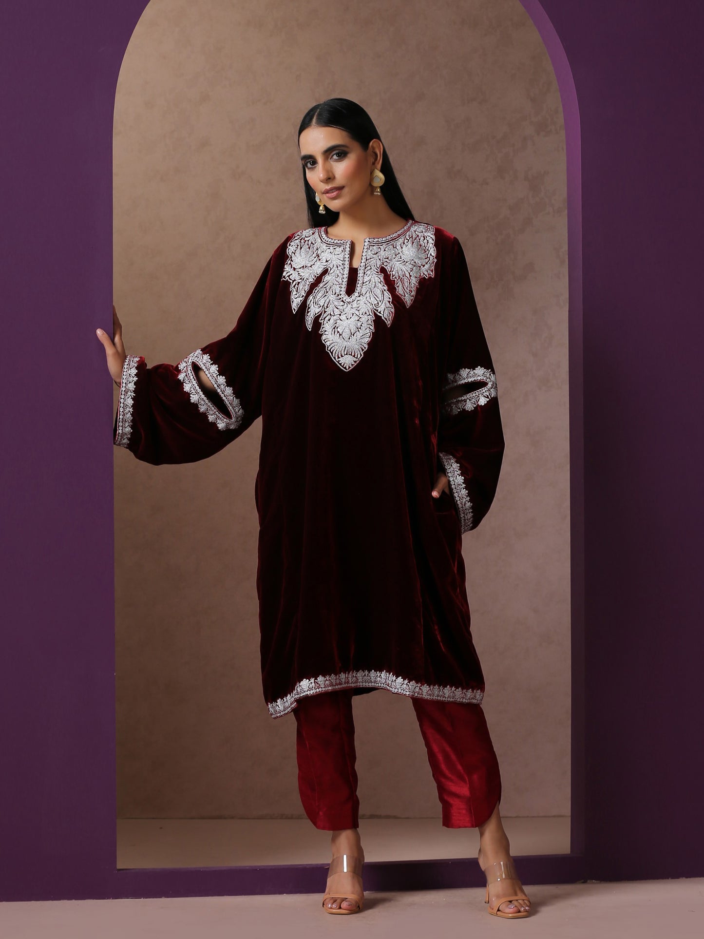 Makhmal Qurab Pheran Set