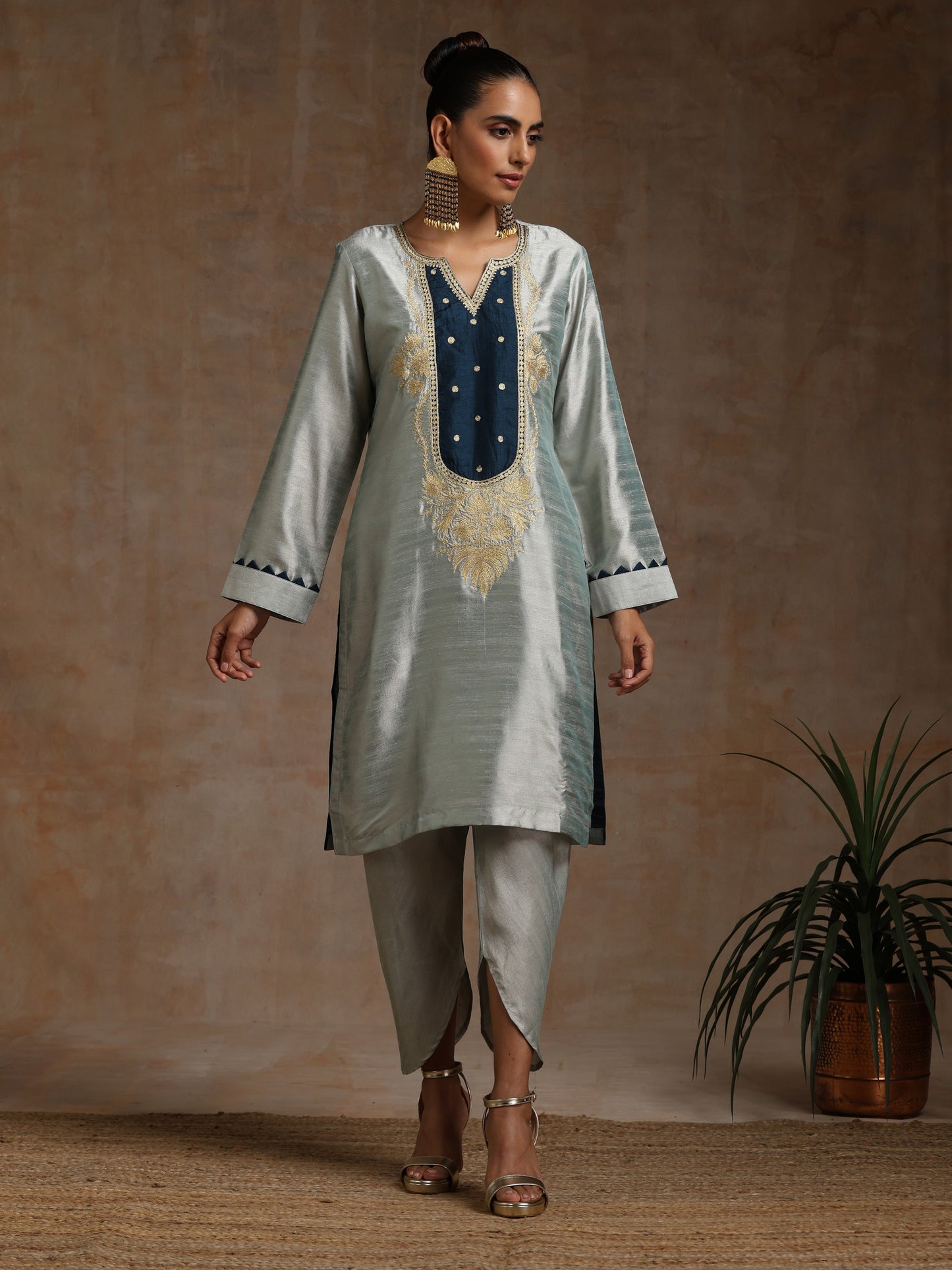 Bandhan Grey Double Shade Suit Set