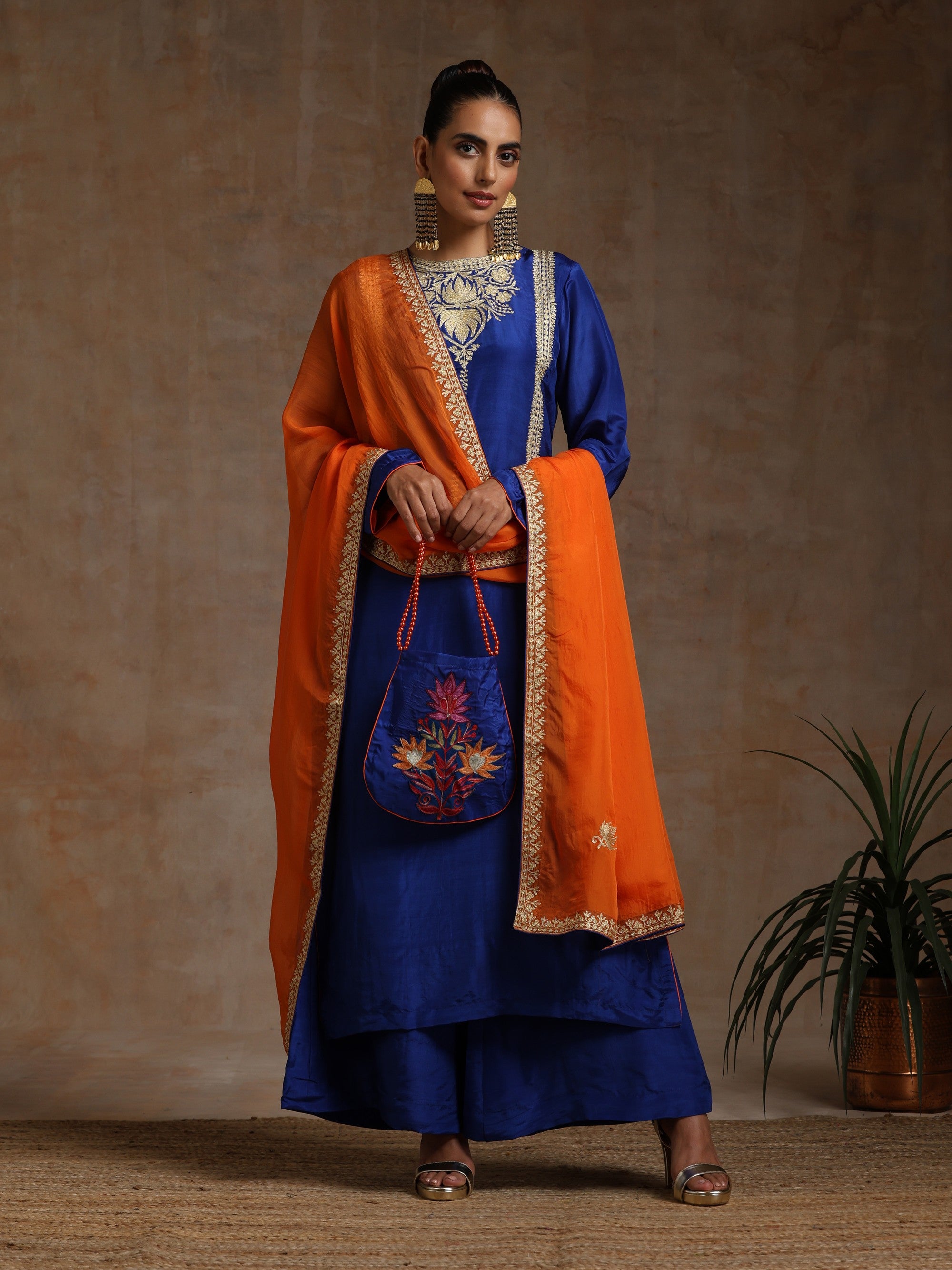 Traditional Wedding Outfits Online|lovelyweddingmall.com|India