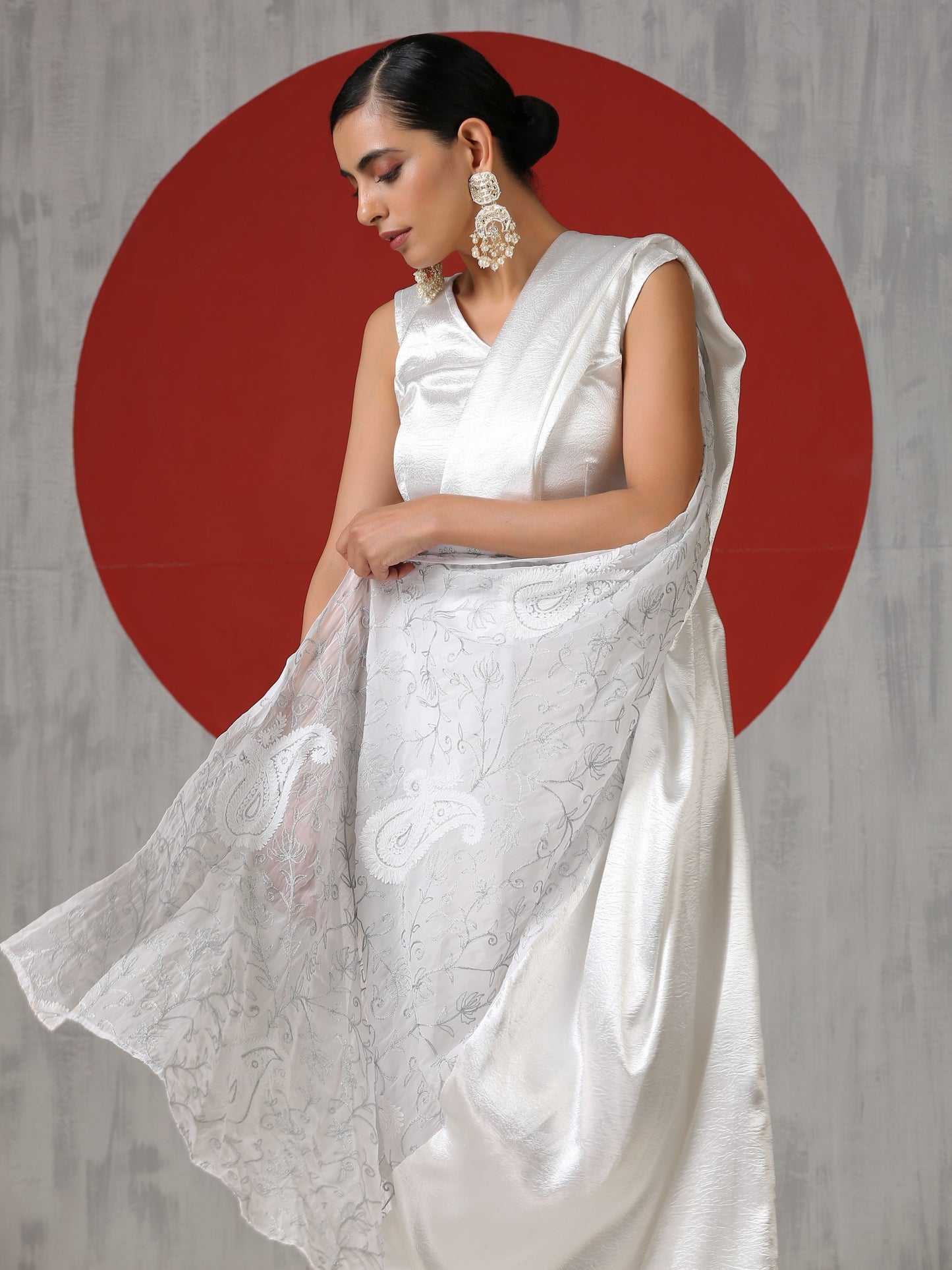 Jashn White Saree